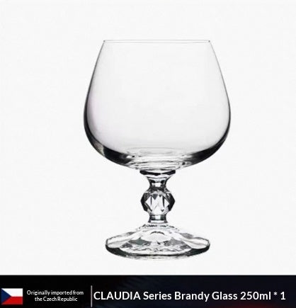 Elevate Your Drinking Experience with Our Elegant Crystal Glass Stemmed Goblet